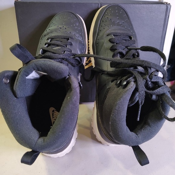 Nike Court Vision Mid Winter Shoes Sneakers Black Men's Sz 8.5‎ DR7882-002 - Picture 10 of 10